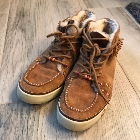 UGG Shoes - UGG Shenendoah Fringle Ankle Booties